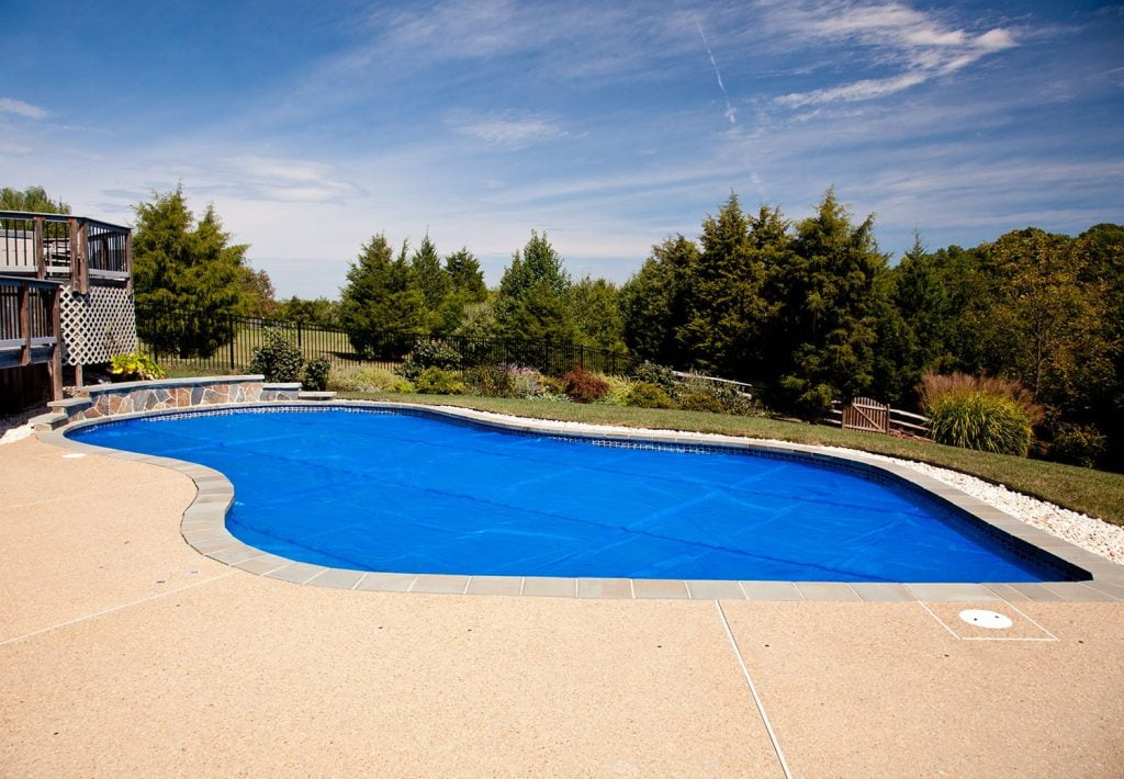 Does Solar Pool Cover Grow Algae In Your Pool? Globo Pool